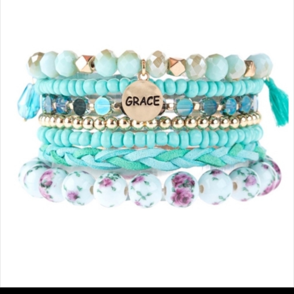 🥳🥳  Riah Stacked Stretchable Bracelet